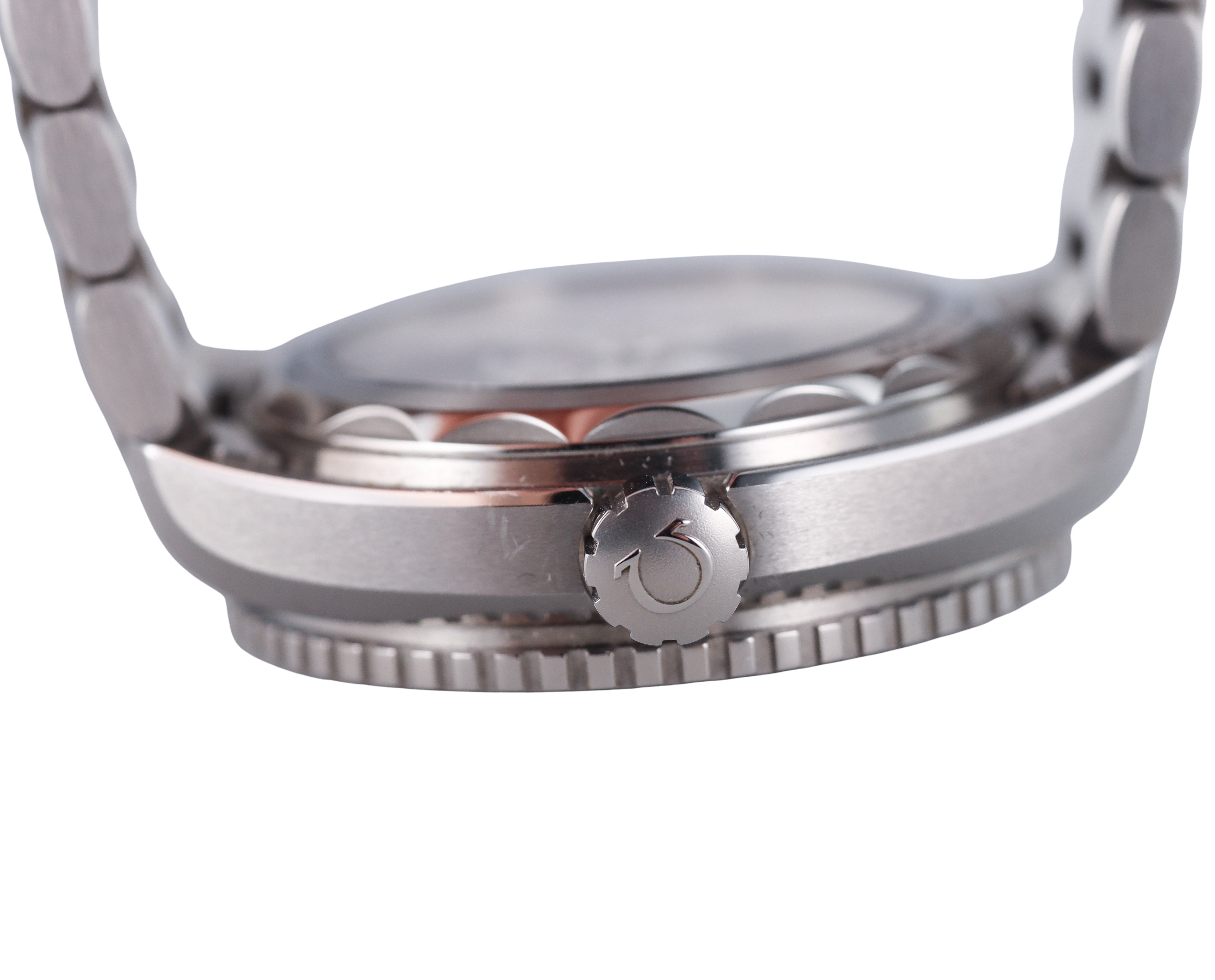 Omega Seamaster Planet Ocean 600M Watch 215.30.44.21.03.001