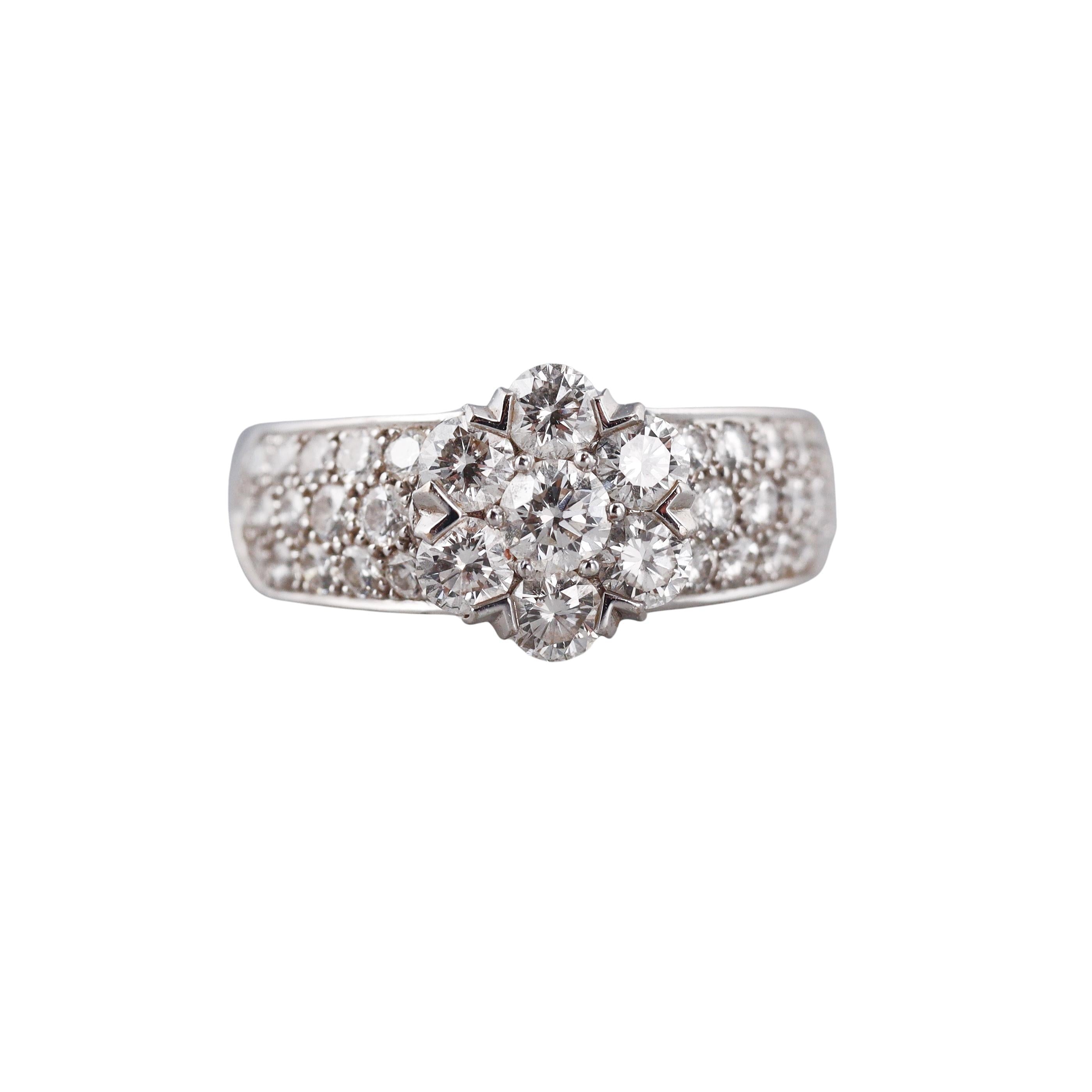 Van Cleef & Arpels Fleurette Diamond Gold Ring