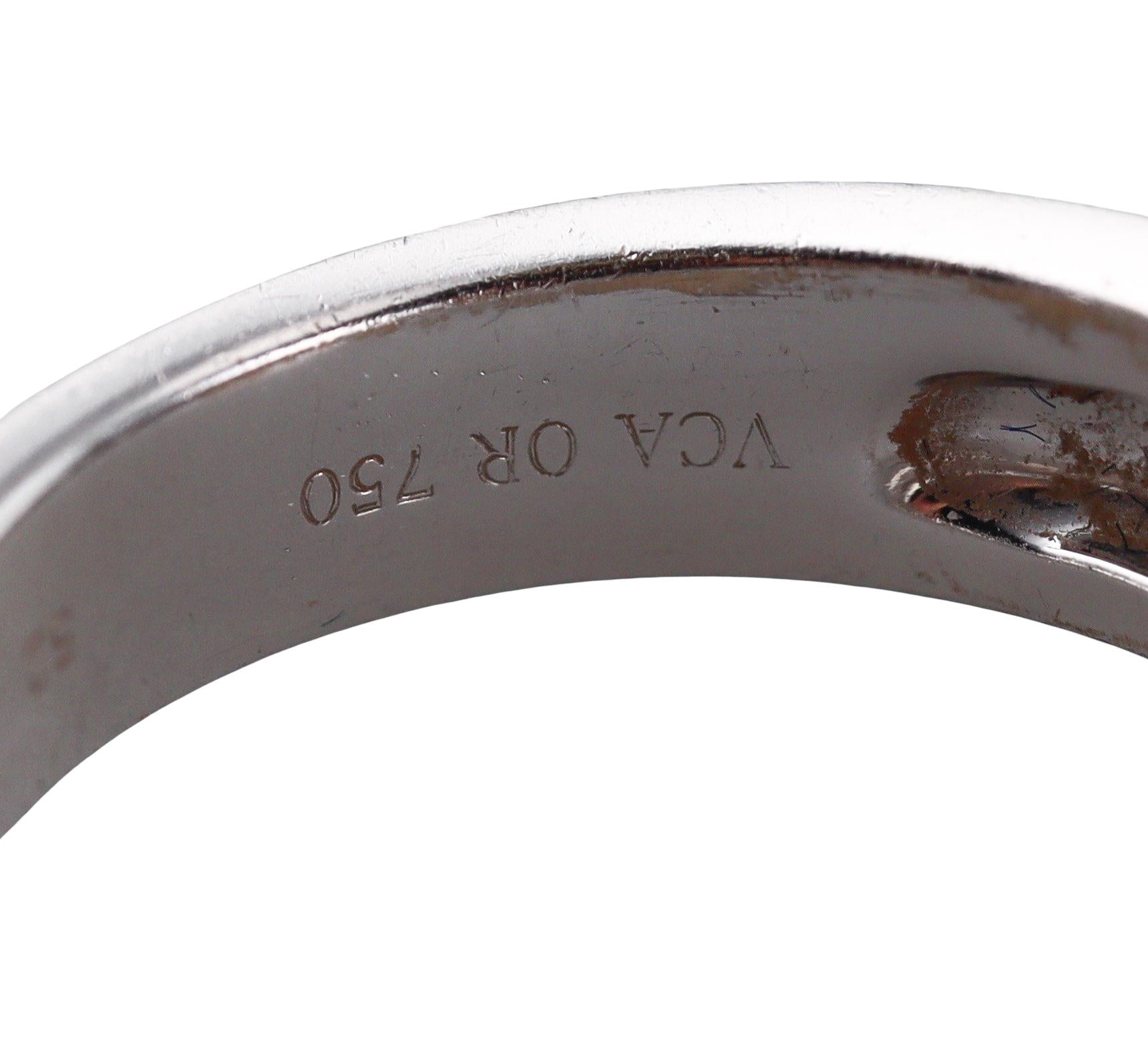 Van Cleef & Arpels Fleurette Diamond Gold Ring