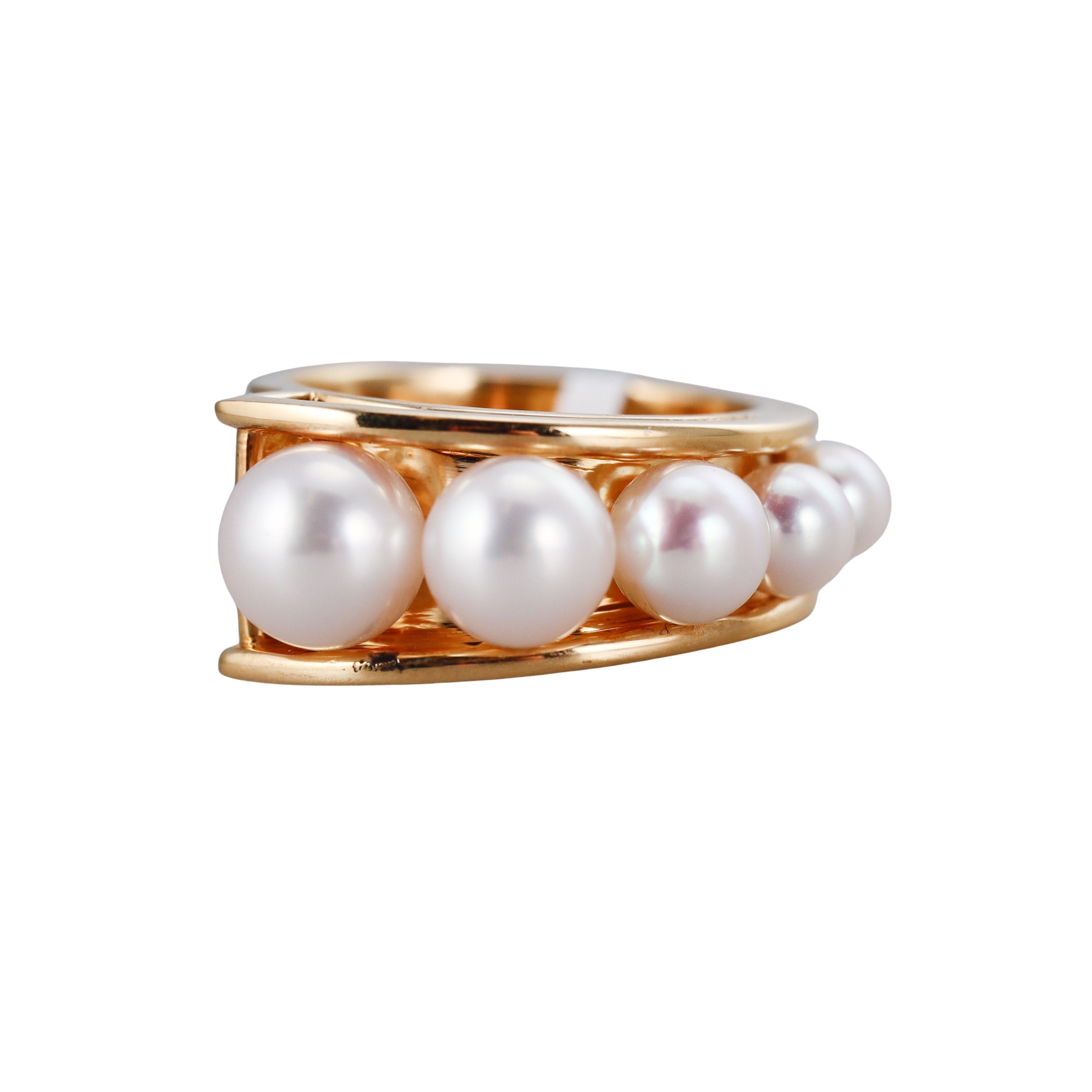 Assael Graduated Pearl Yellow Gold Ring