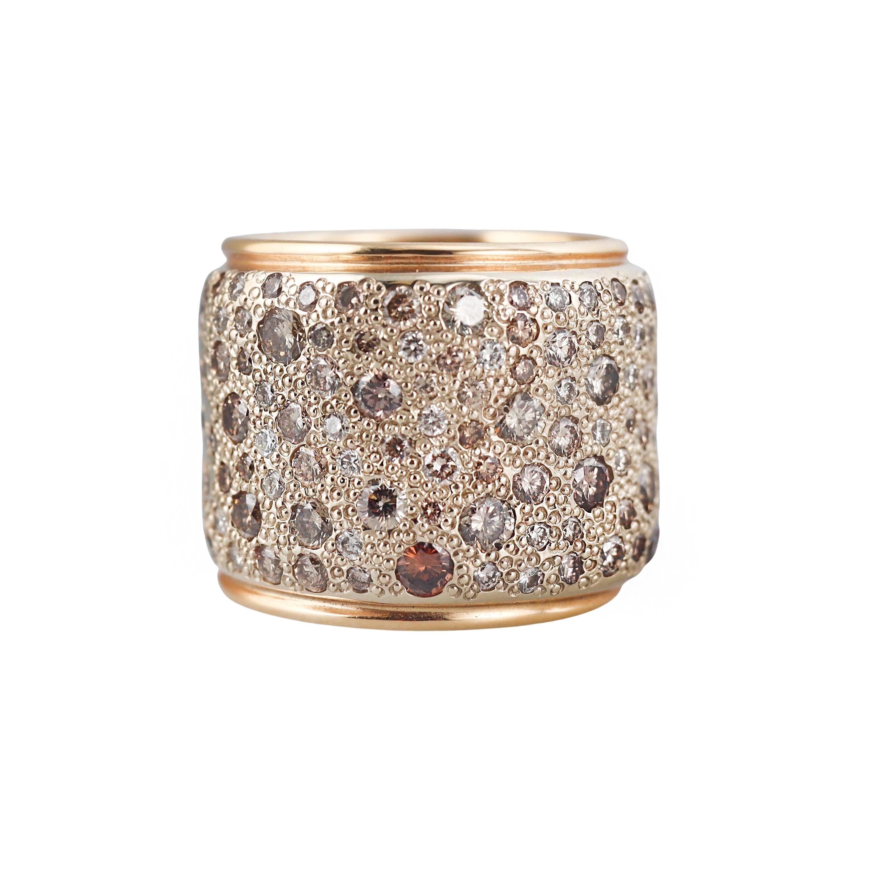Pomellato Sabbia Fancy Diamond Gold Band Ring