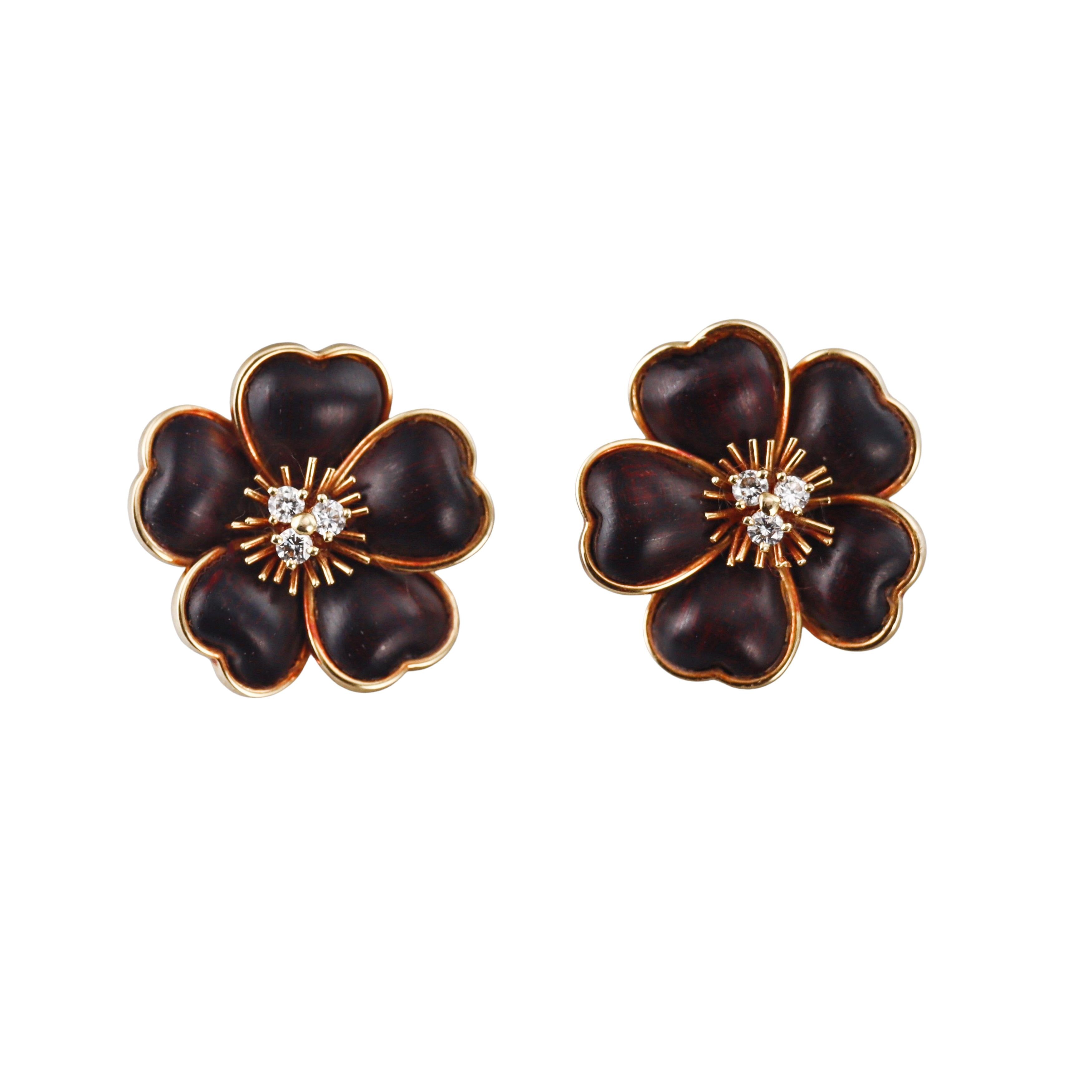 Van Cleef & Arpels Rose de Noel Wood Diamond Gold Earrings