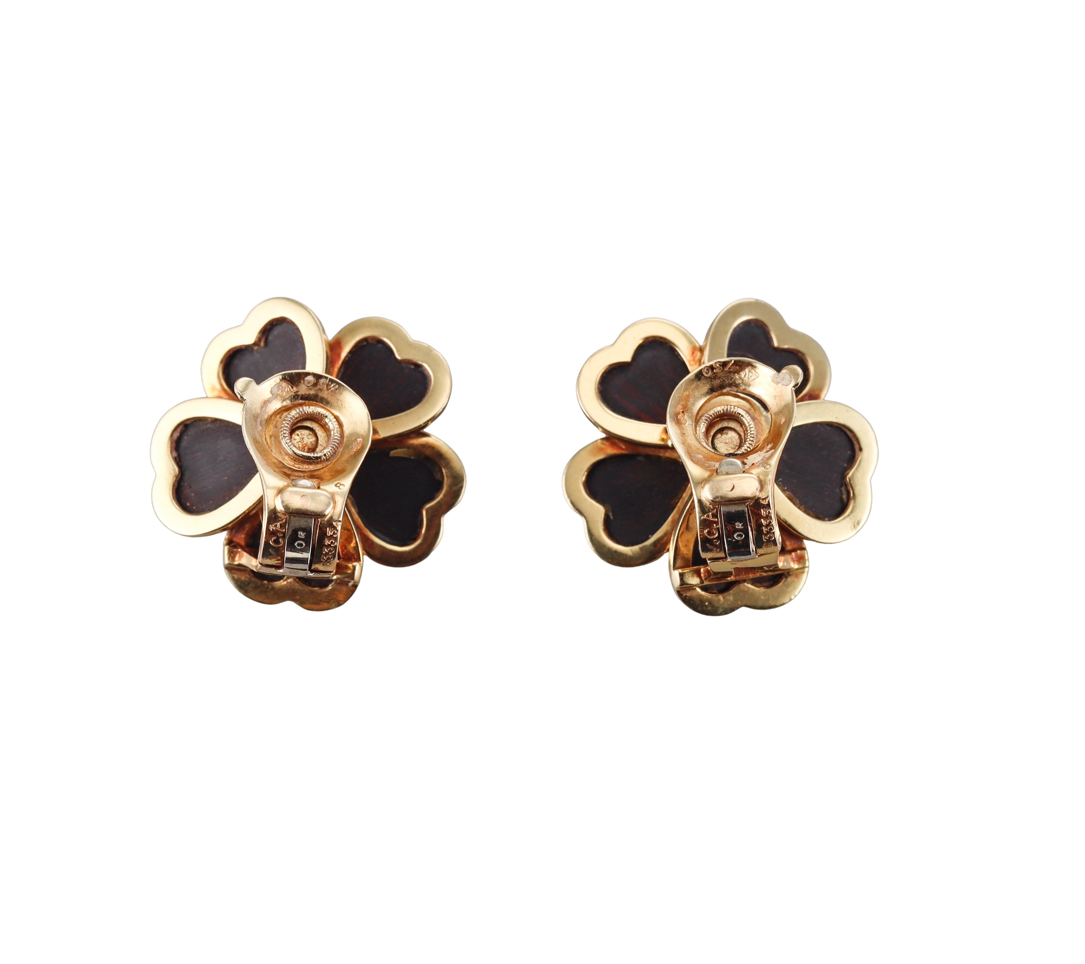 Van Cleef & Arpels Rose de Noel Wood Diamond Gold Earrings
