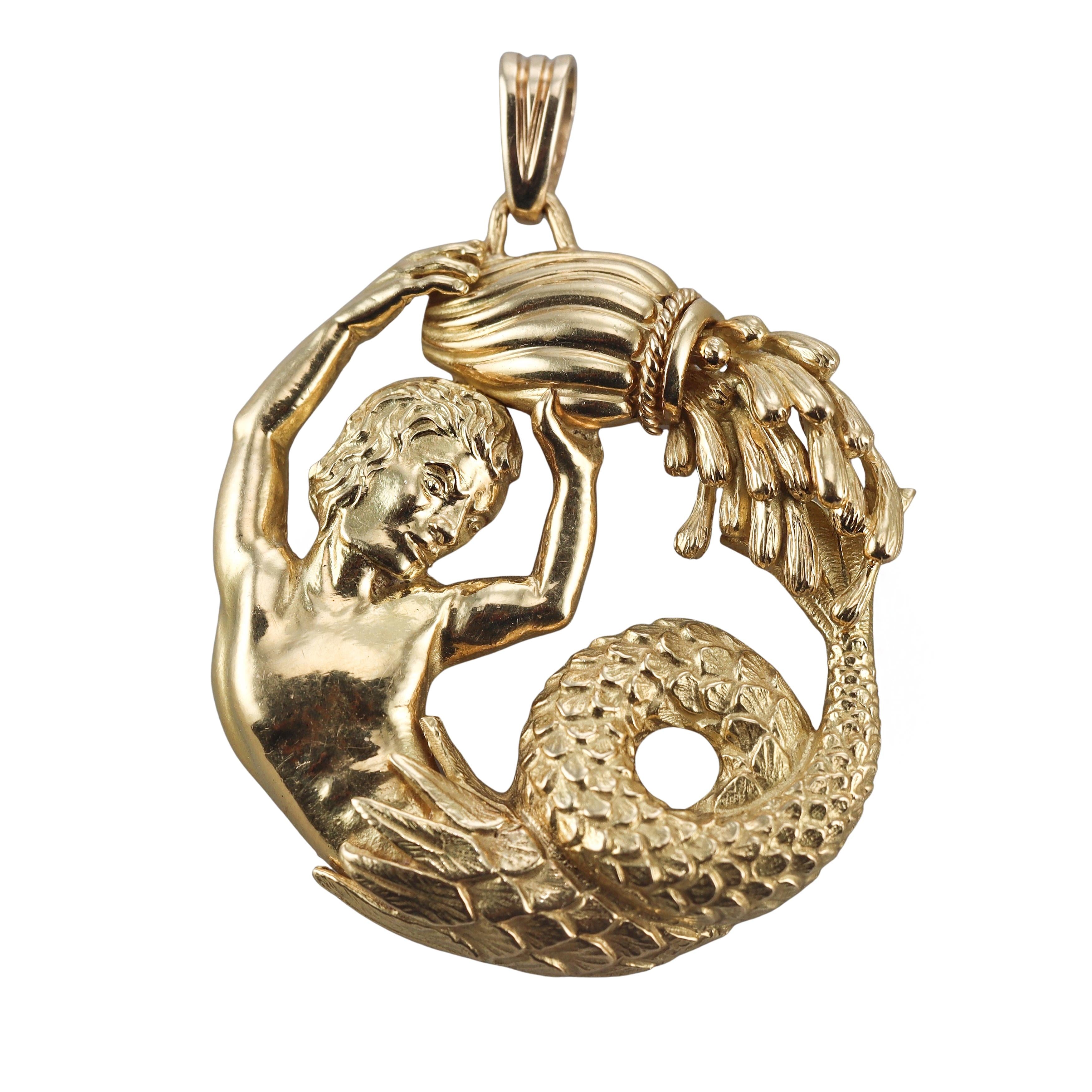David Webb Aquarius Zodiac Sign Gold Pendant
