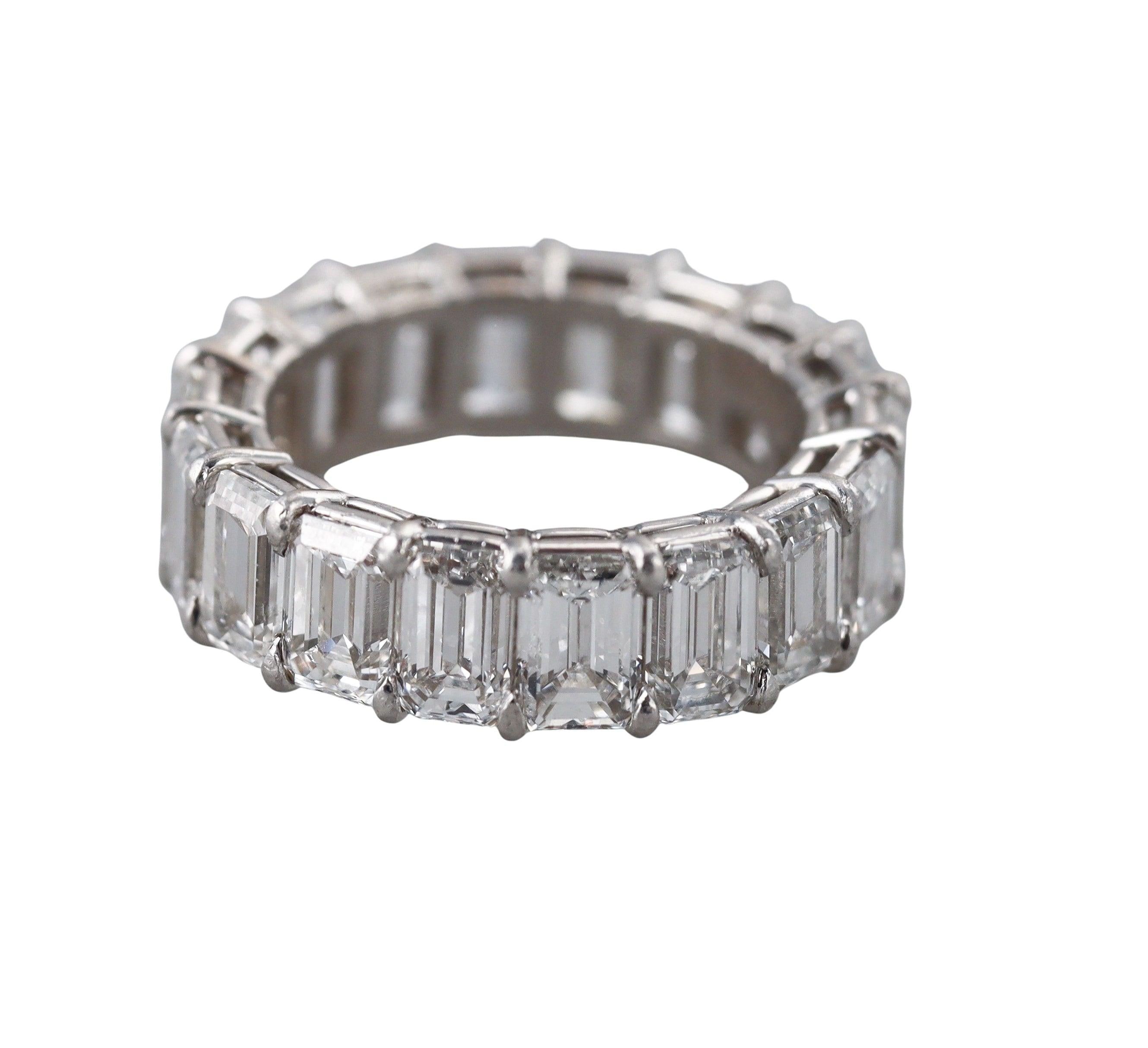 Platinum 8.50ctw Emerald Cut Diamond Eternity Wedding Band Ring