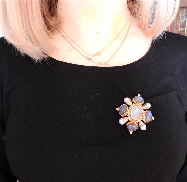 Elizabeth Gage Labradorite Moonstone Cat Diamond Pearl Gold Kiss Brooch - Oak Gem