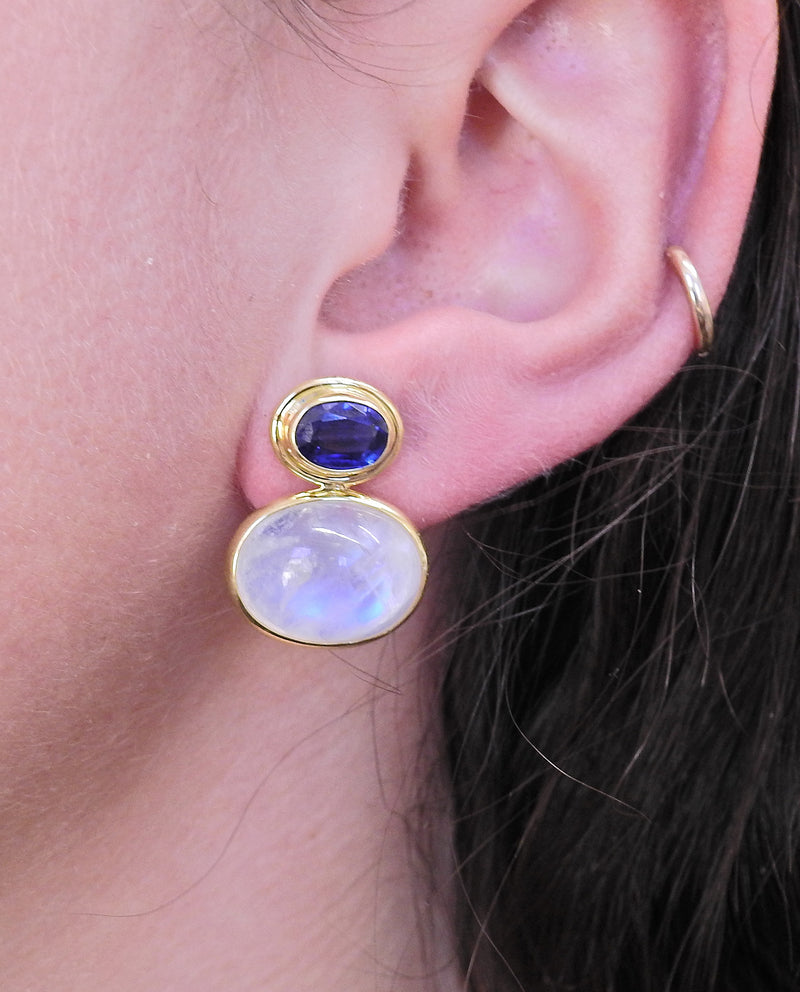Maz Moonstone Sapphire Gold Earrings