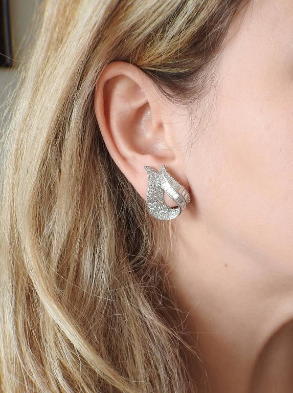 Iconic 1950s Diamond Platinum Earrings - Oakgem.com