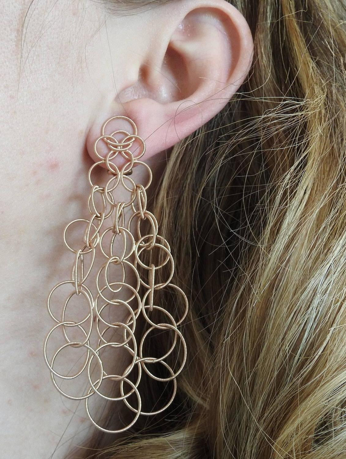 Buccellati Hawaii Long Gold Pendant Earrings - Oakgem.com