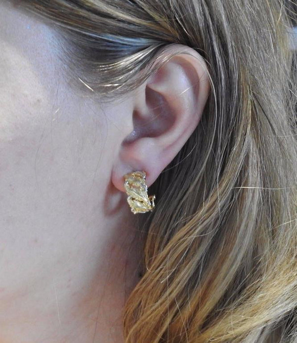 Buccellati Gold Leaf Motif Hoop Earrings - Oakgem.com